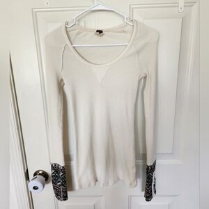Free People we the free cream colored long sleeve with cuffed sleeve detail